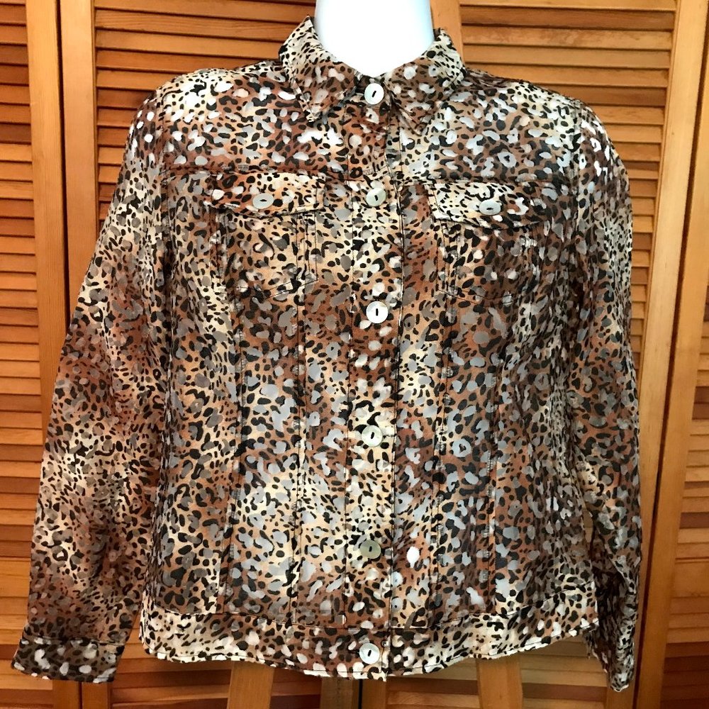 TRAVELSMITH SZ SMALL LS LIGHTWEIGHT BLOUSE